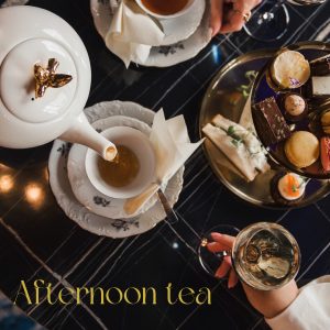 Afternoon tea yhdelle